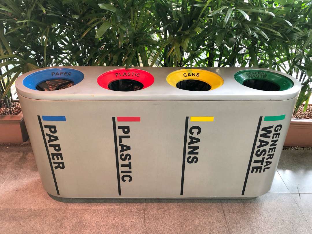 Reuze recycling bin